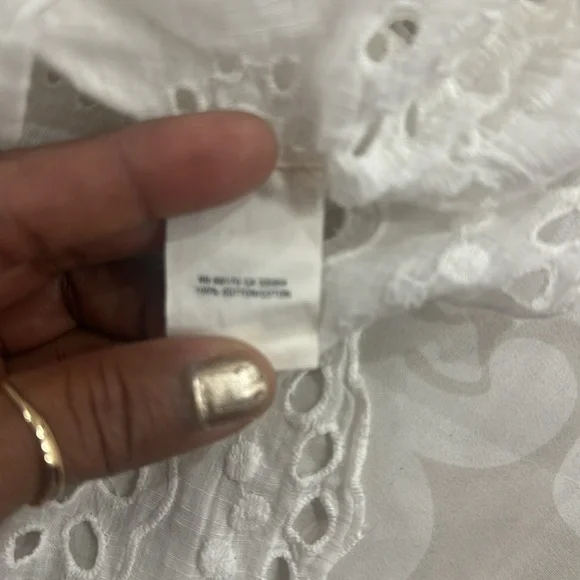 Floreat Sleeveless Ruffled Blouse - Picture 4 of 4